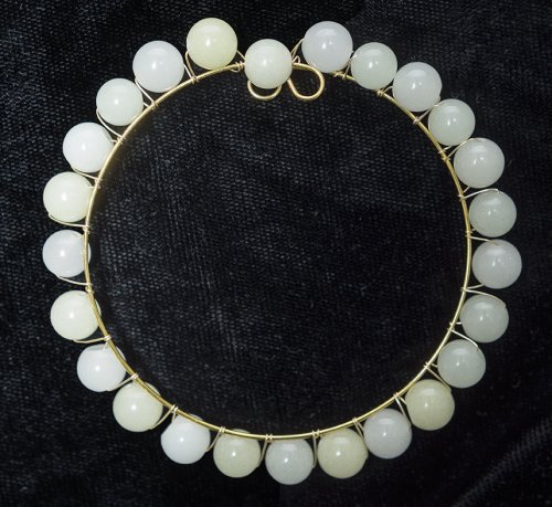 Nancy Chase's Glow-in-the-dark Bracelet and Earring Set - , Contemporary Wire Jewelry, Loops, Wire Loop, Wrapped Wire Loop, make a loop at the end of the memory wire